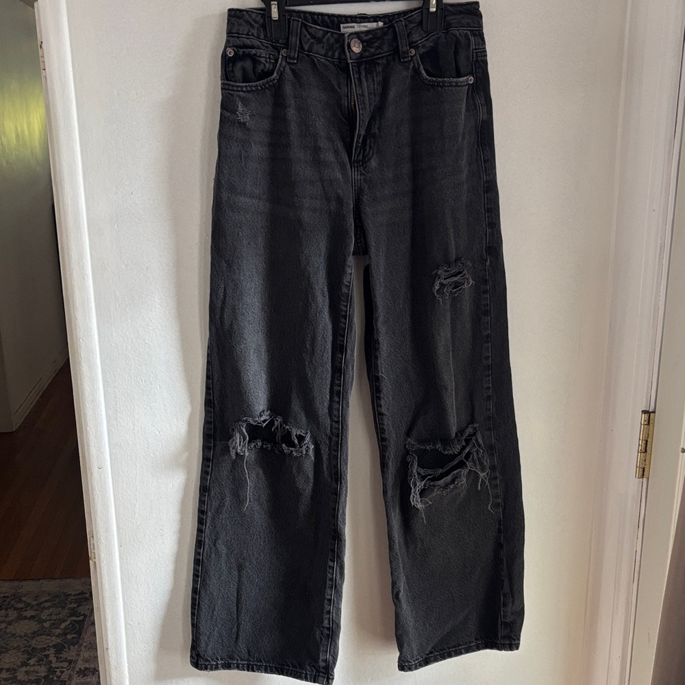 Garage Black Distressed Flare Jeans Sz 05/27